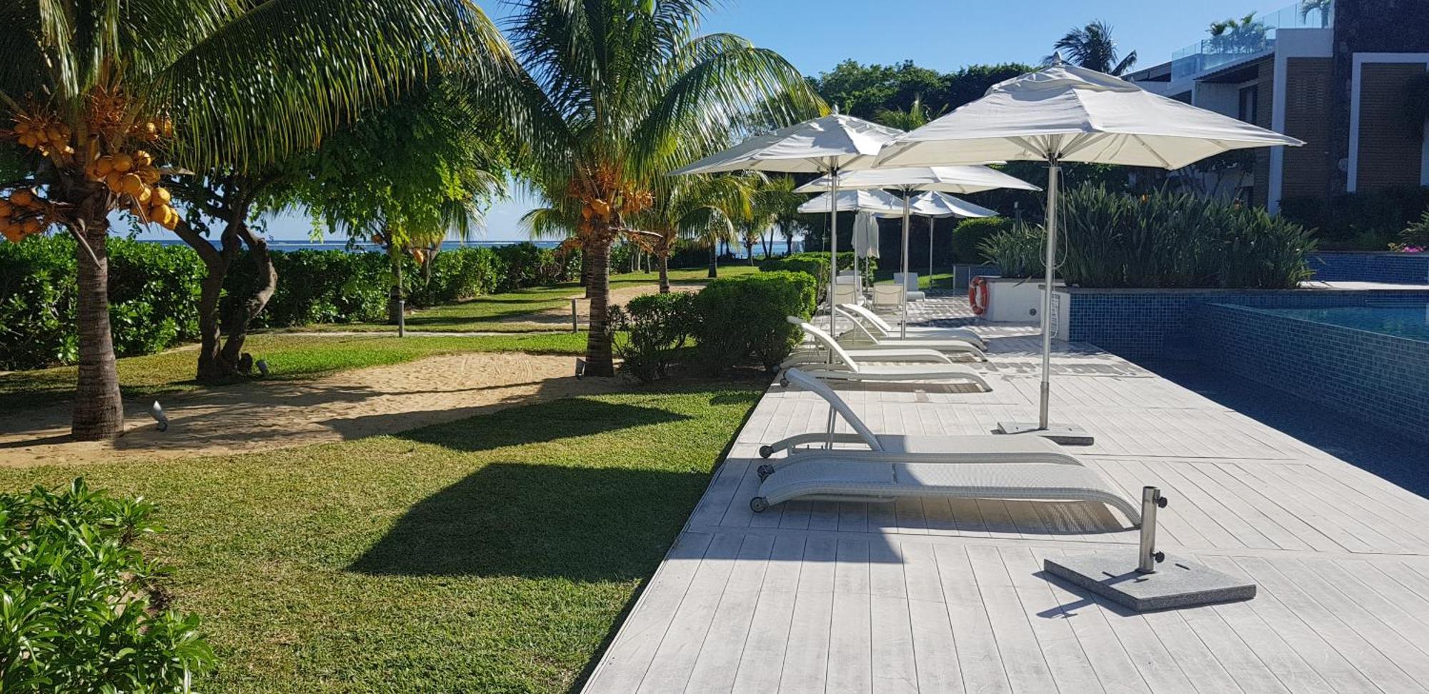 Cap Ouest Luxury Beachfront Flic-en-Flacq Buitenkant foto